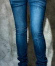 Wrinkle fade out skinny jeans with classic pockets by ChiQle.