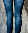 Wrinkle fade out skinny jeans with classic pockets by ChiQle.